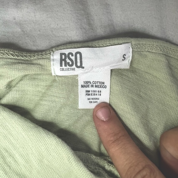 Tillys crop top - Picture 3 of 3